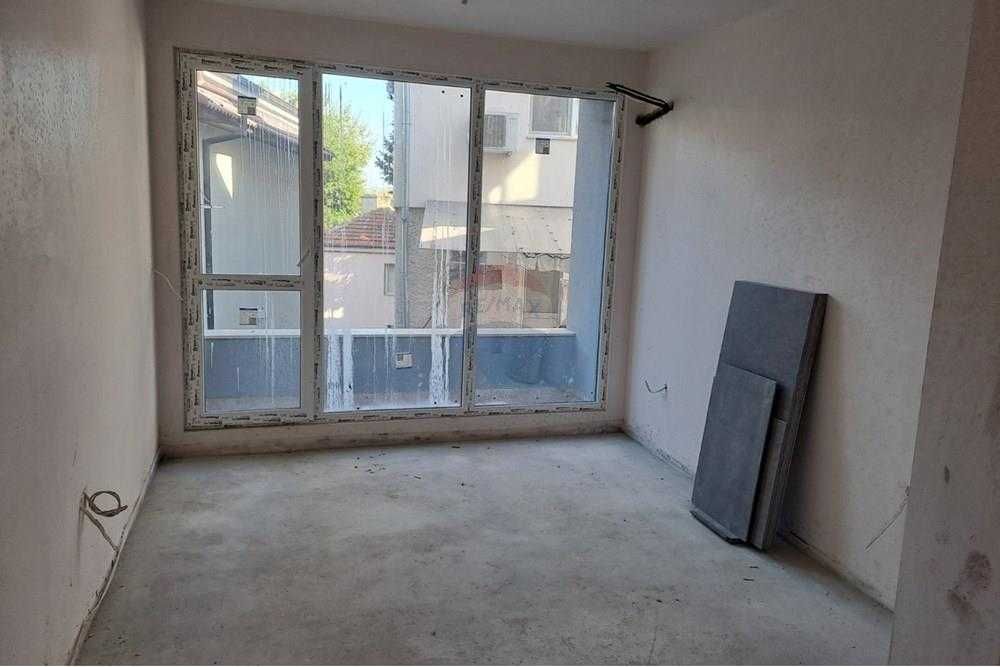 Продава се Двустаен апартамент в Варна, Аспарухово - 50 кв.м за 1660 €/кв.м - Снимка #3