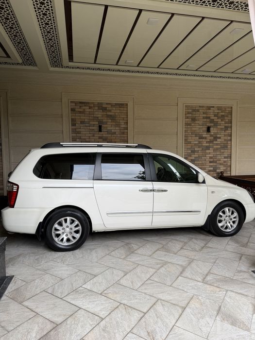 Kia karnival 2007 yil