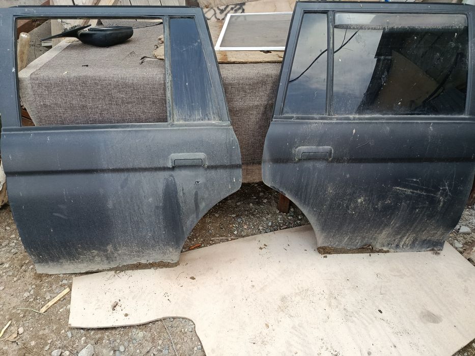 продам двери на mitsubishi