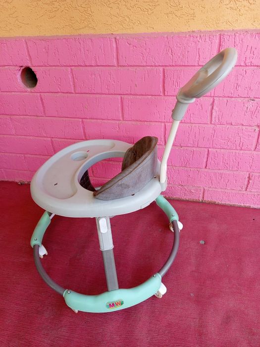 Продам ( детям ходунок )