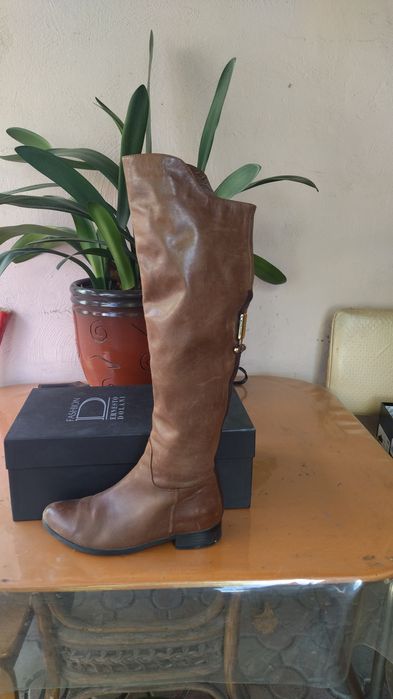 Ботфорты женские , кожаные