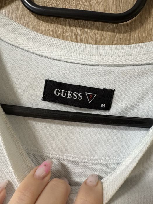 Бяла блуза суичер Guess