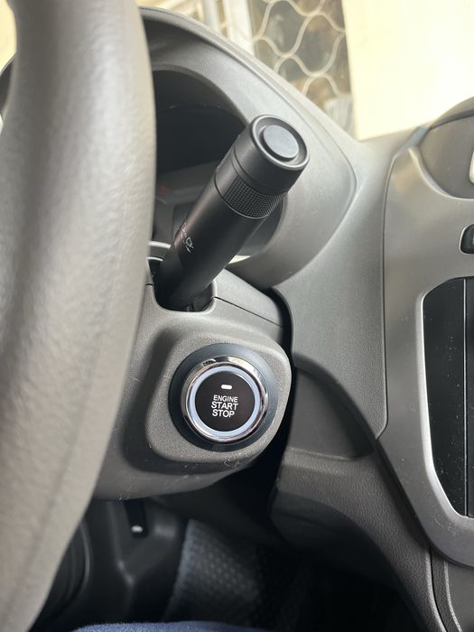 Cobalt Chevrolet 2021 oktabr