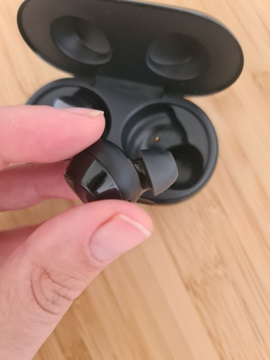 Слушалки Samsung Galaxy Buds+