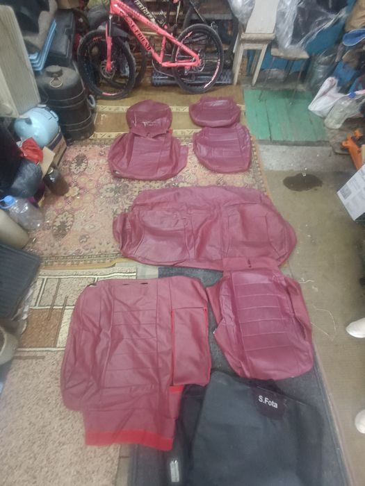 Продам авточехлы продам