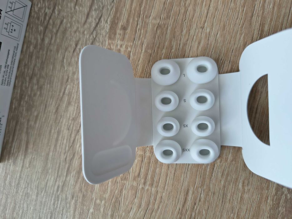 Airpods Pro 3, cu cutie, garantie, luate de la Altex