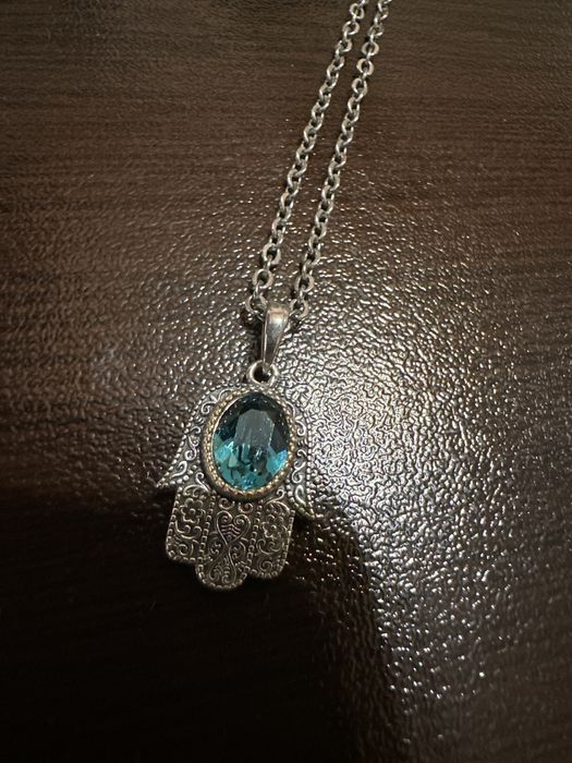 Сребърен синджир с висулка