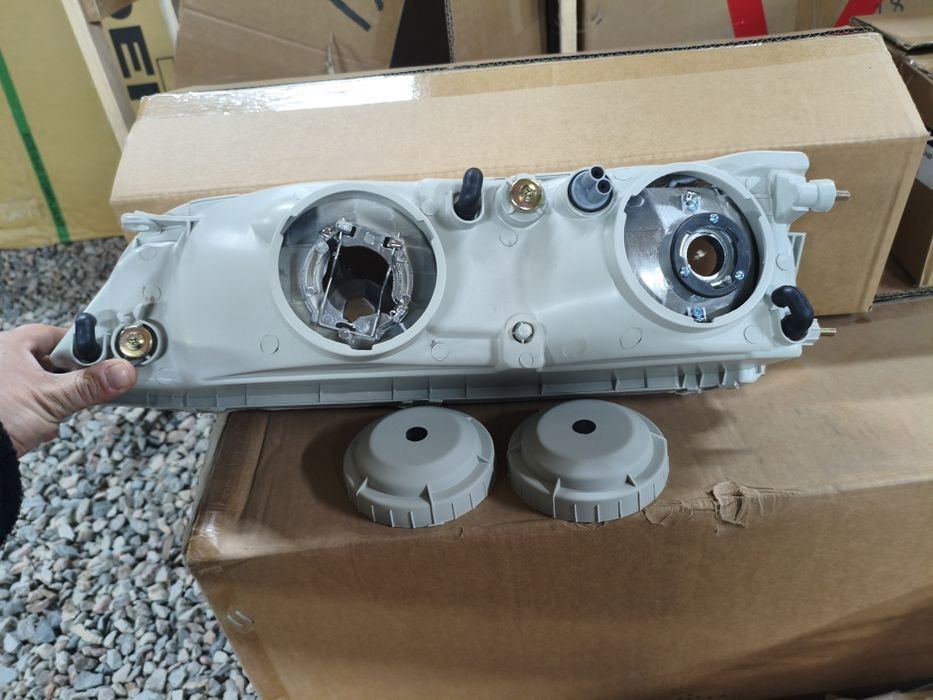 Фары передние Тойота Марк 2 100