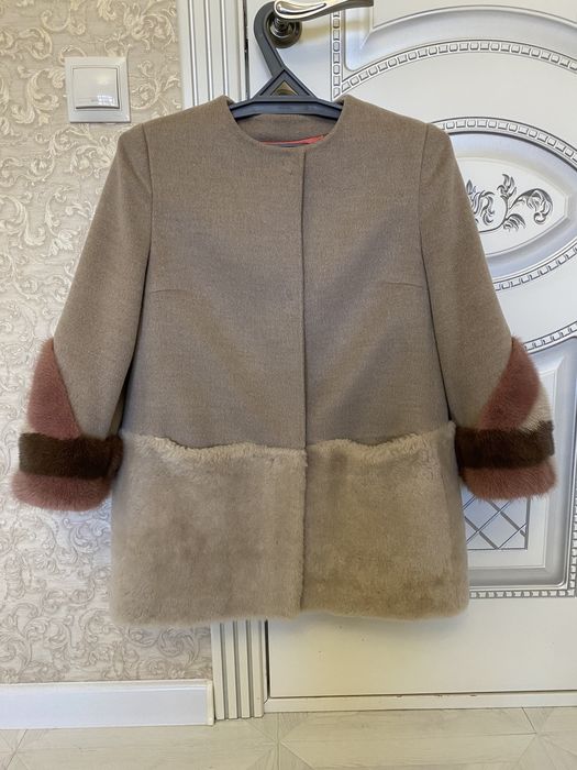 Пальто кашемировое.