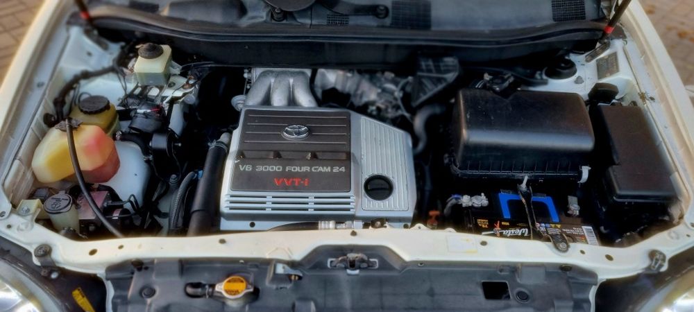 Toyota Harrier продам