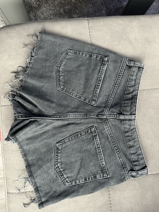 Различни модели дамски дънки