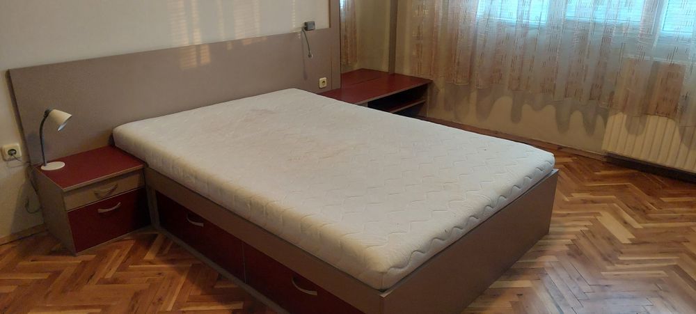 Продавам мебели и електроуред