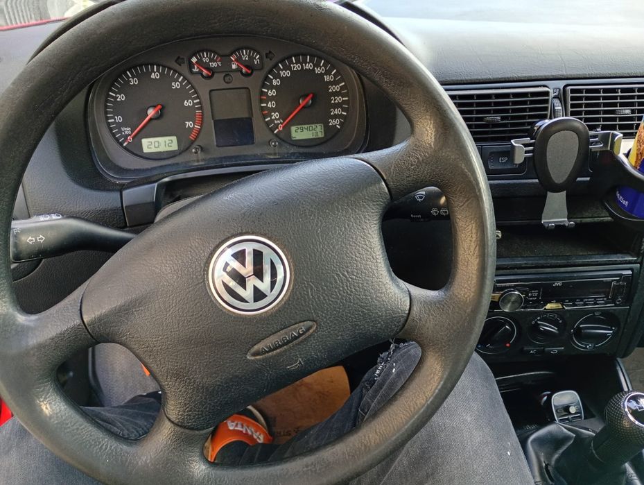 Vând golf 4 1.6 16v