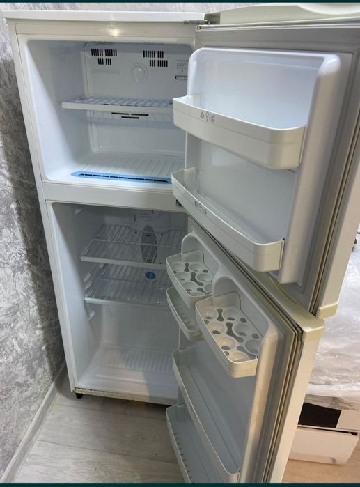 Продается холодильник