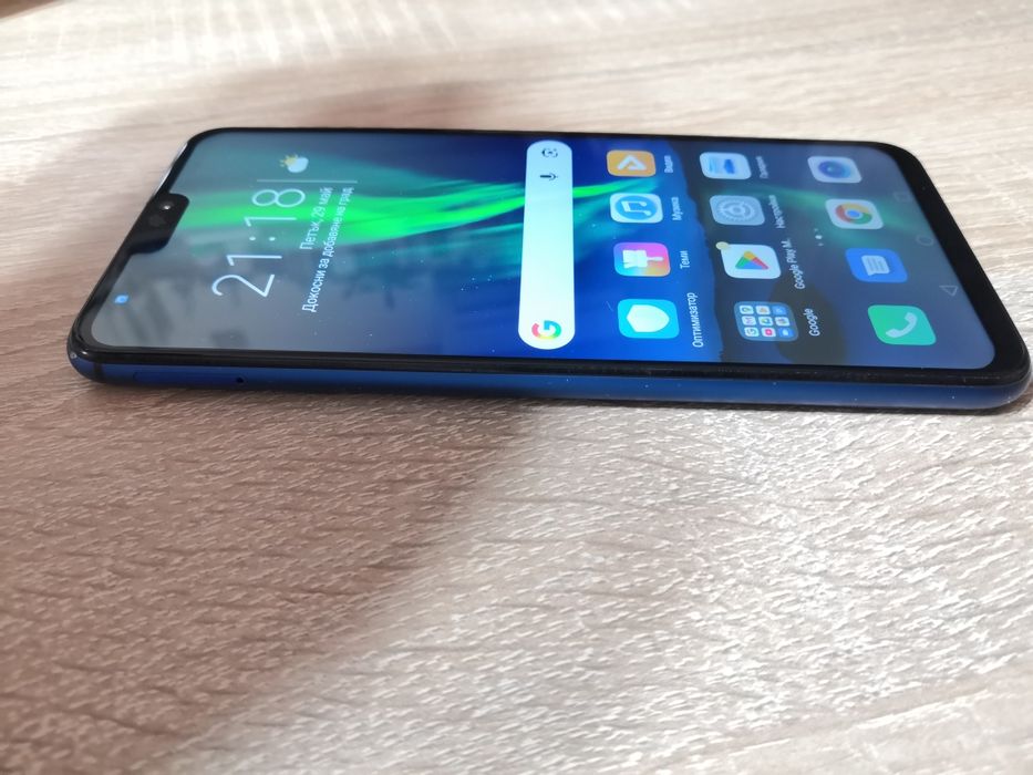 Honor 8x много запазен