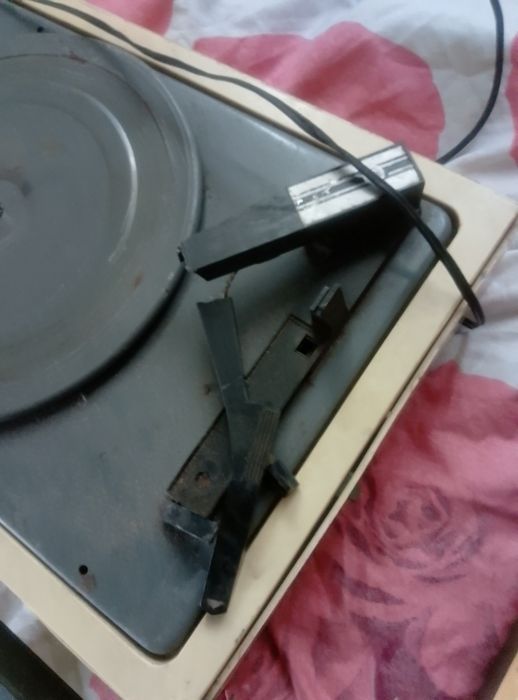 Проигрыватели  разные советские