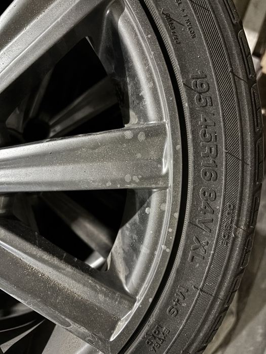 Продам комплект на ваз R16