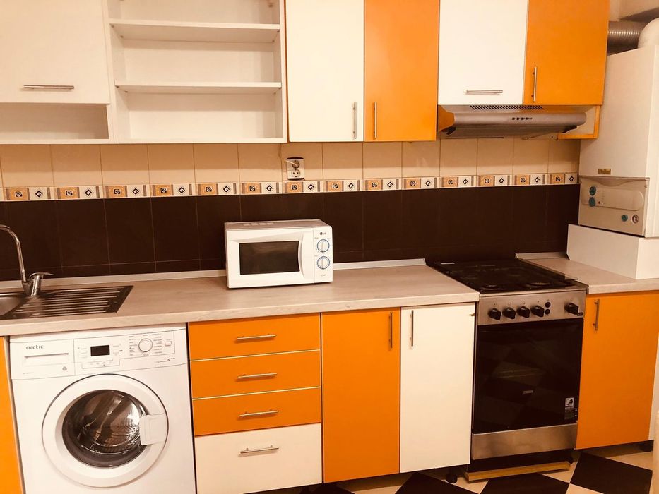 Închiriez apartament 2 camere