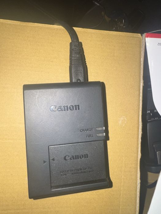 Canon EOS 250D  +accesori
