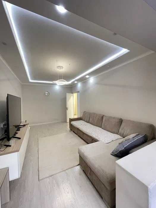 Продается квартира 3/2/5 в Юнусабаде