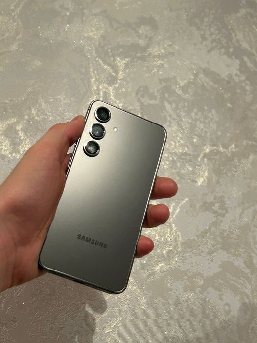 Samsung galaxy s 24
