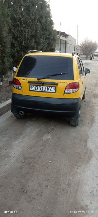 Radnoʻydan boʻyalgan qantachka moshin