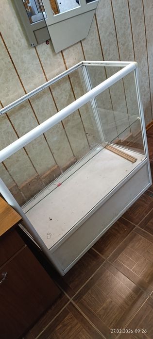 Продам витрину б/у за 4.000 тенге