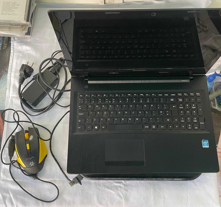 Laptop Lenovo defect, mouse, cooler si incarcator