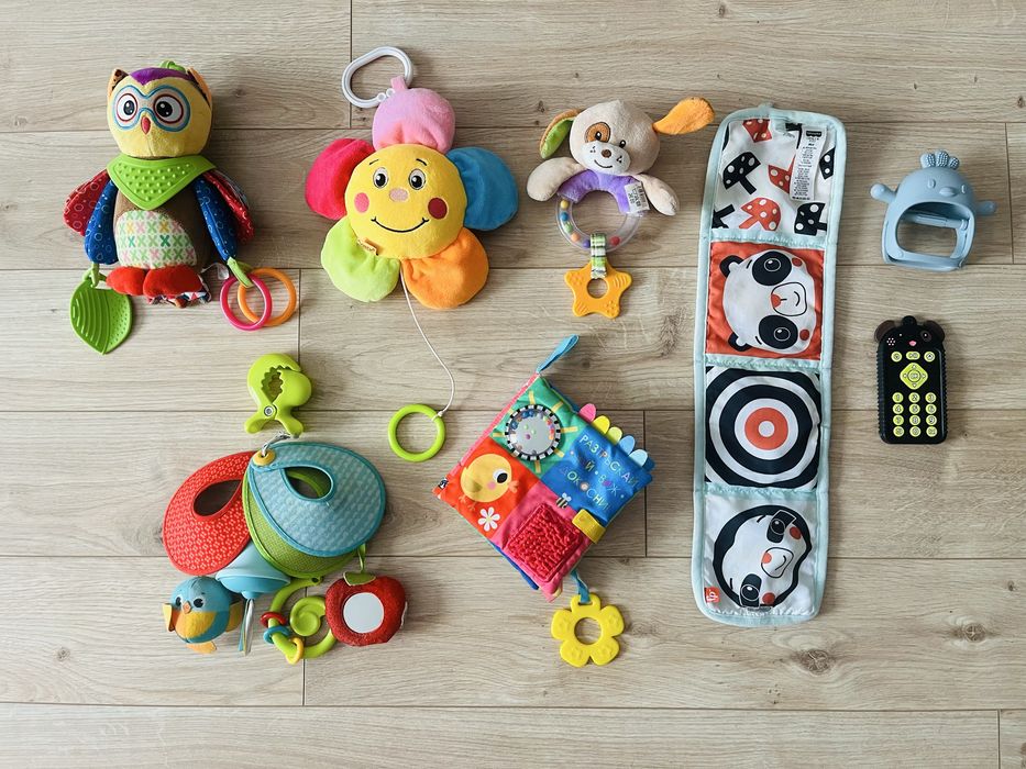 Сет от 8 играчки за бебе