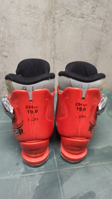 Детски ски и обувки