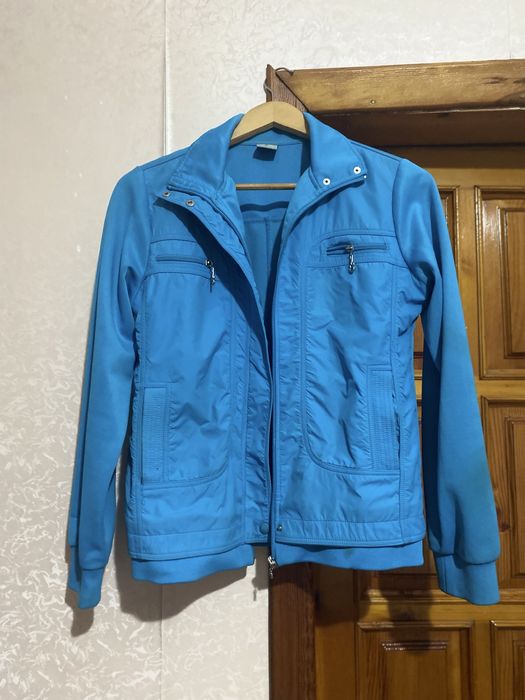 Продам одежду б/у