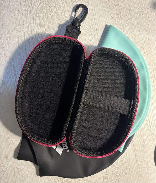 Чехол для очков Arena