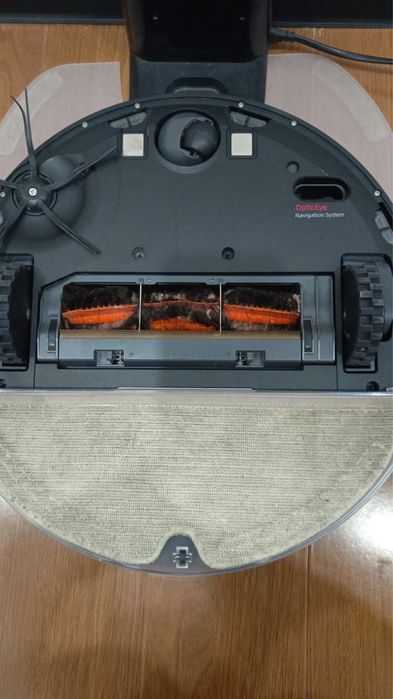 Робот пылесос roborock E4