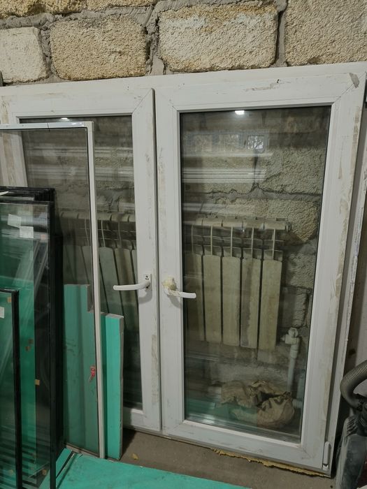 Продам пластиковые окна дверь