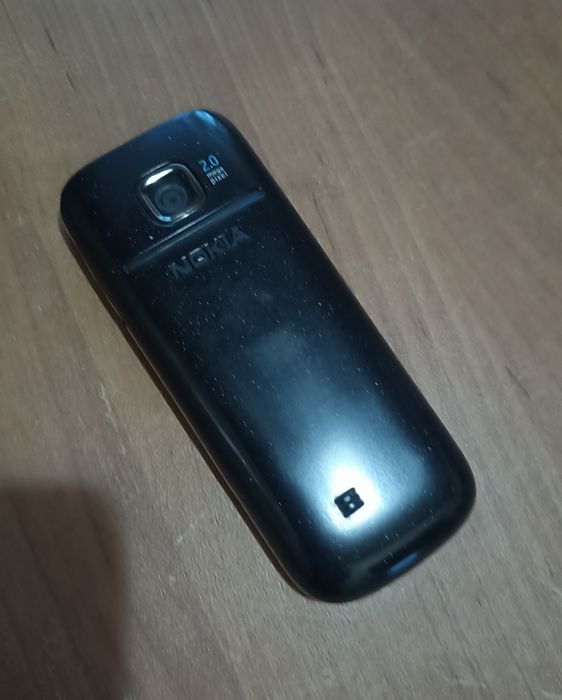 Продам     телефон.