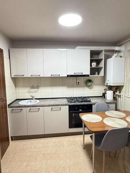 Apartament 2 camere de inchiriat