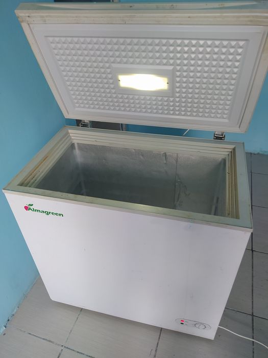 Продам морозильник