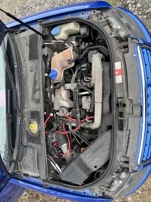 Dezmembrez Audi A4 B6 Cabrio 2.5 TDI BDG 2005