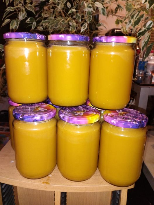 Пчелен Мед  9 лв.