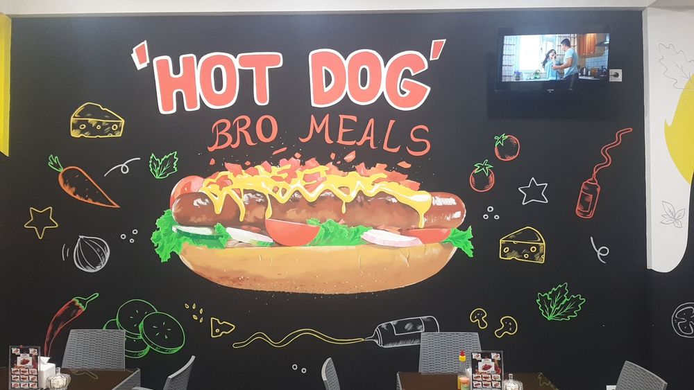 Rassom...Художник...Рассом...Борельеф.Роспись.Devorga rasm chizish.