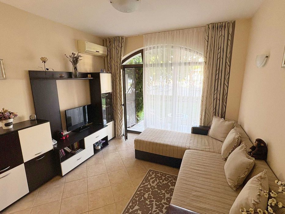 Продава се Двустаен апартамент в к.к. Слънчев бряг - 49 кв.м за 1858 €/кв.м - Снимка #1