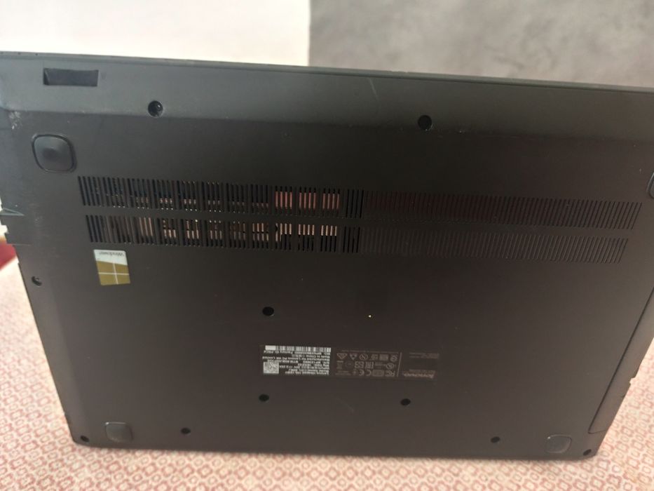 Laptop Lenovo 15.6 Full HD / 8GB RAM / SSD 128GB / Windows 10 – 450 Le