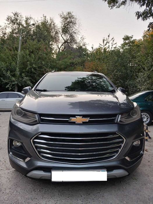 Продаётся Chevrolet Tracker Premier/Sotiladi Chevrolet Tracker Premier