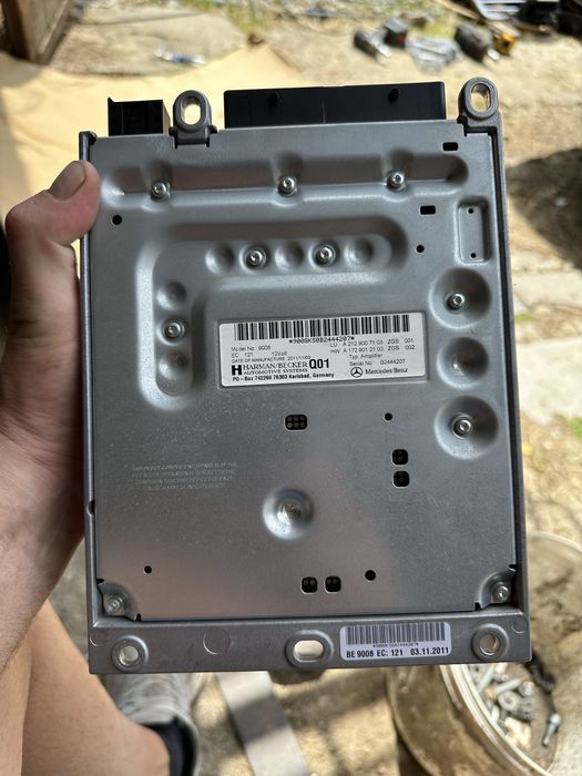 Аудио усилвател  Harman Mercedes W212 W218