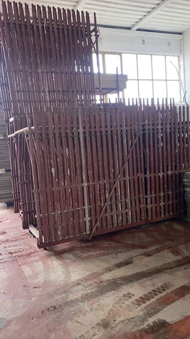 Schela metalica de vânzare