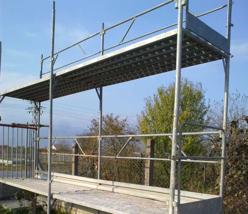 СКЕЛЕ под НАЕМ за Фасади --на Секции Рамково