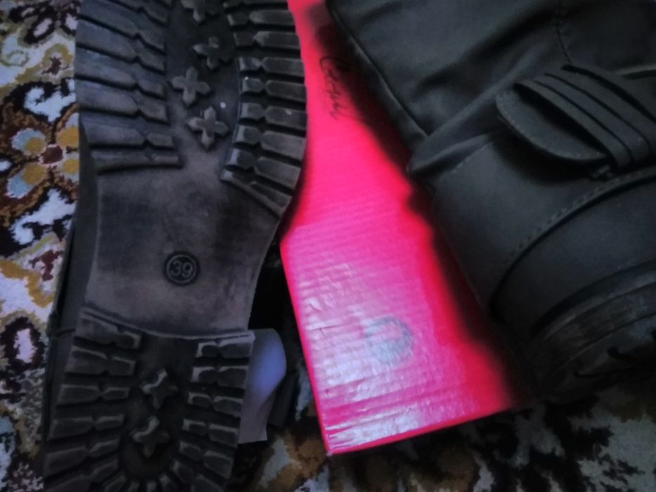 Продам сапожки 39р