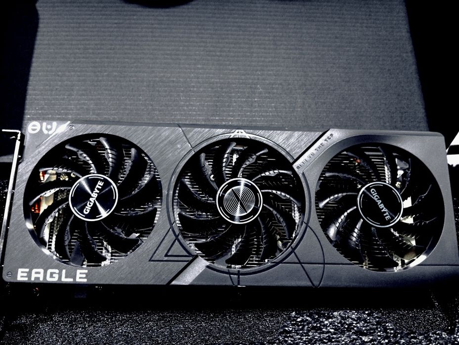 Gigabyte GeForce RTX 4060 EAGLE OC 8 Гб