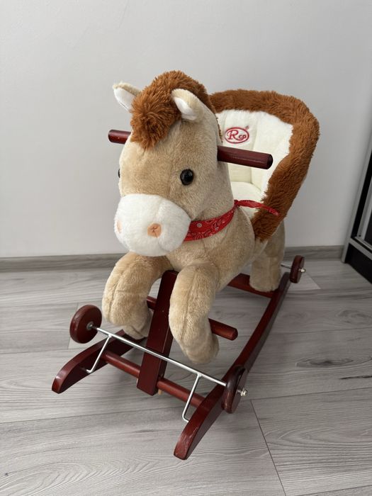 Calut Balansoar cu spatar roti si sunete RCO
