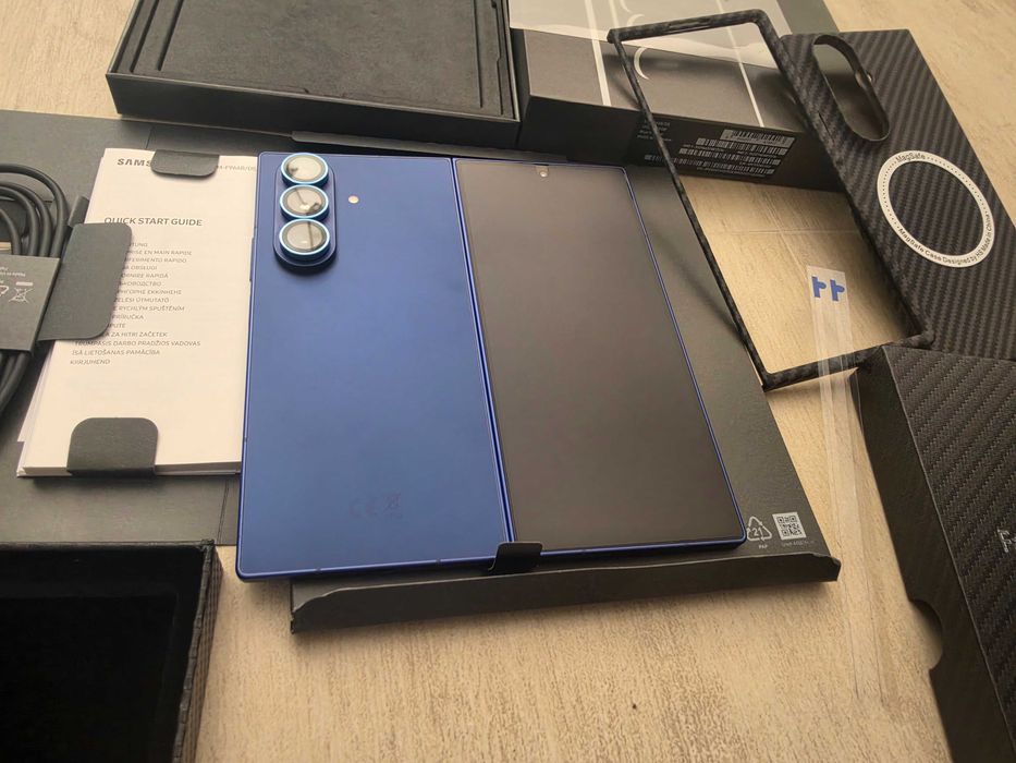 Samsung Galaxy Z Fold 7 256GB Blue Shadow